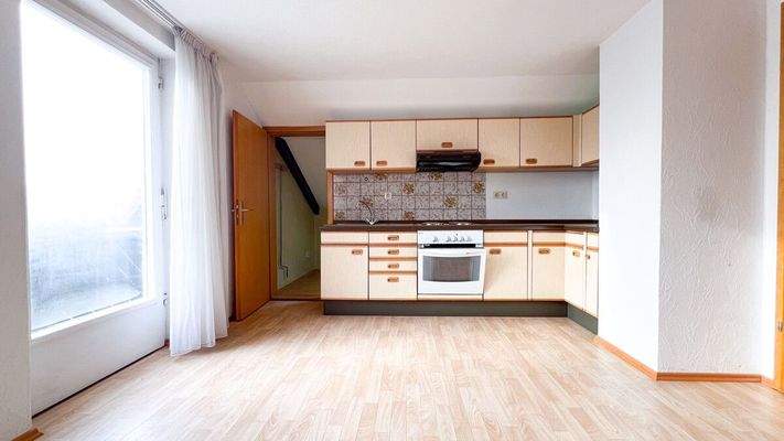 Schlafzimmer/Küche DG