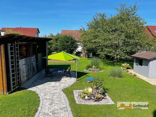 Garten mit Terrasse