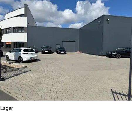 160780378 __ Modernes hochwertiges Büro mit Lagerf