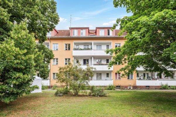 backbone_504852-A_016_WEB