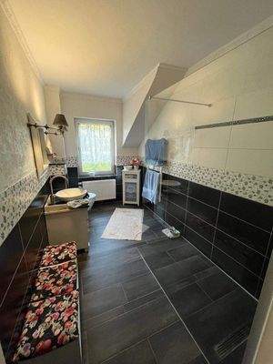 weiteres Bad im Obergeschoss