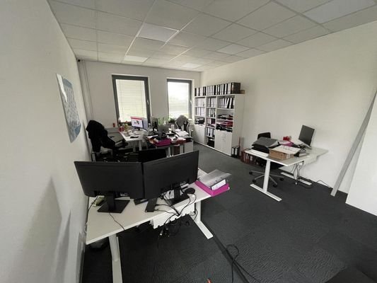 Büro 1