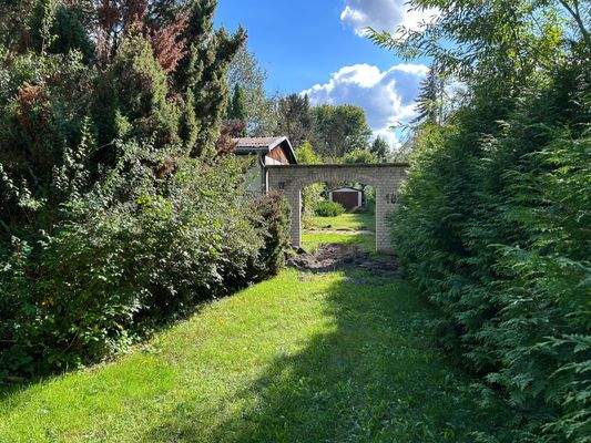 Grundstücksansicht von der Straße