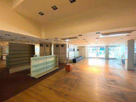 Verkaufsfläche im EG