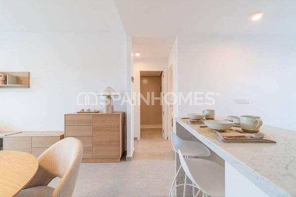 Elegant Apartments a Stones Throw from the Beach in Orihuela