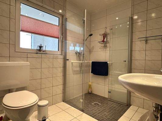 Bad EG (Dusche bodengleich)