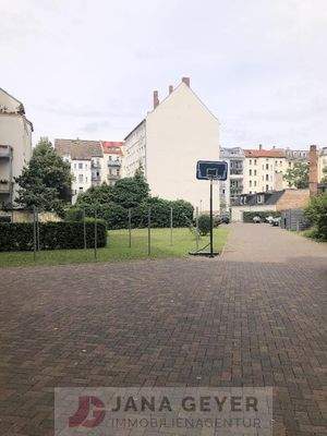 Außenanlagen, Stellplätze