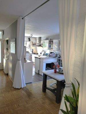 Blick in die Küche/Essbereich