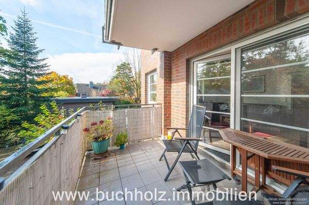 traumhafter Balkon am Wohnzimmer