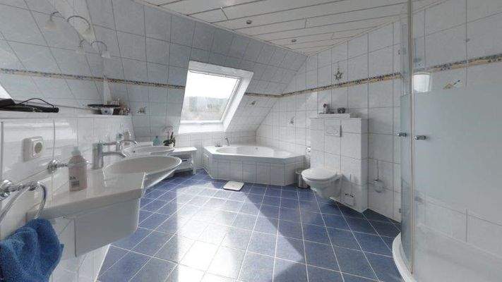 Badezimmer Wohnung 2