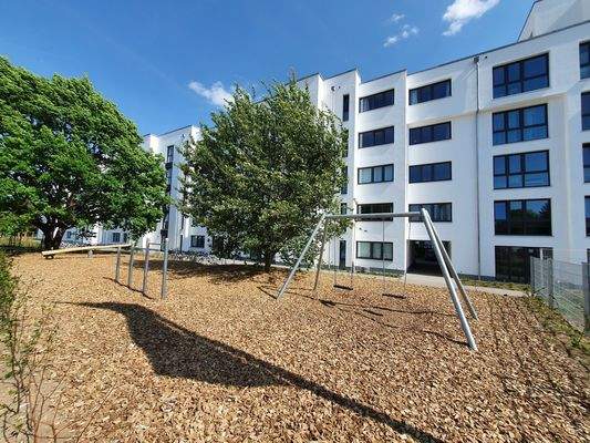 Außenansicht / Spielplatz