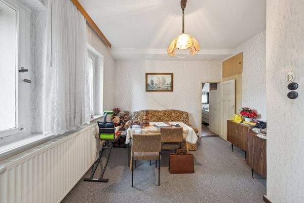 Zimmer im Obergeschoss mit Kammer