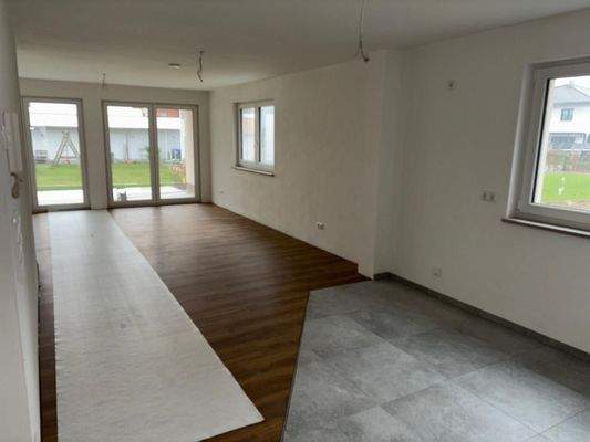 Wohn-Essbereich (2).jpg