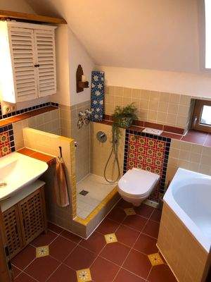 Bad mit Hundedusche.JPG