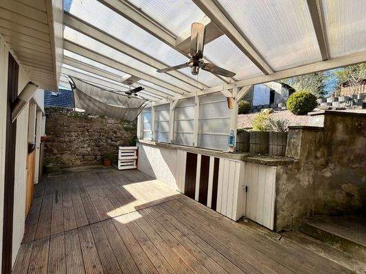 überdachte Terrasse