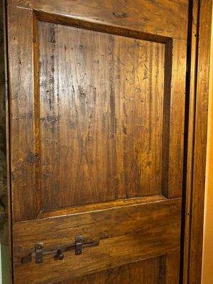 Restaurierte alte Originalholztüren