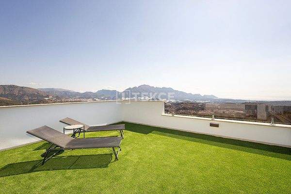 Luxurious Detached Villas with Pool in Polop Costa Blanca