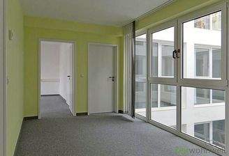 Flurbereich mit Wartezone