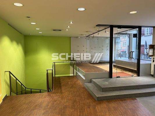 Schaufenster mit Auslage