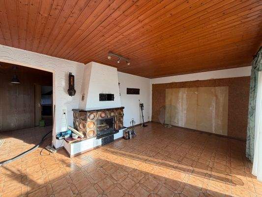 Wohnzimmer mit Ausgang zu einer Terrasse
