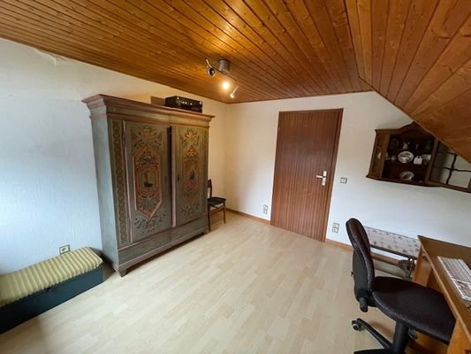 Zimmer 1 OG