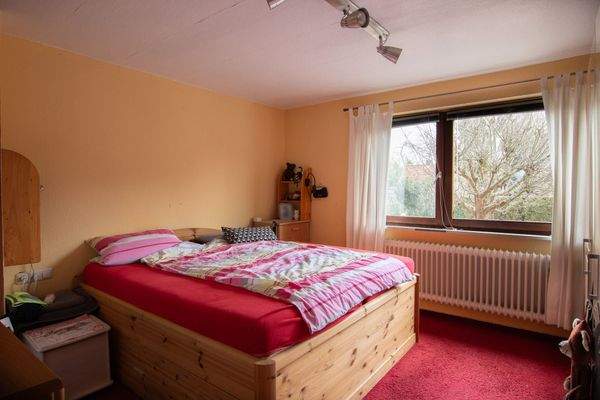 Schlafzimmer bearbeitet