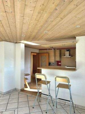 Obergeschoss: Küche mit Theke