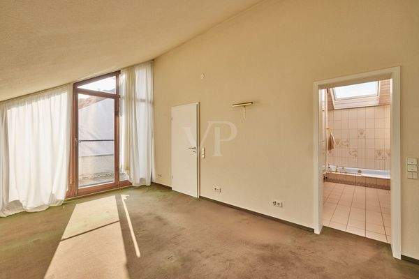 Zimmer 3 mit Master Badezimmer DG