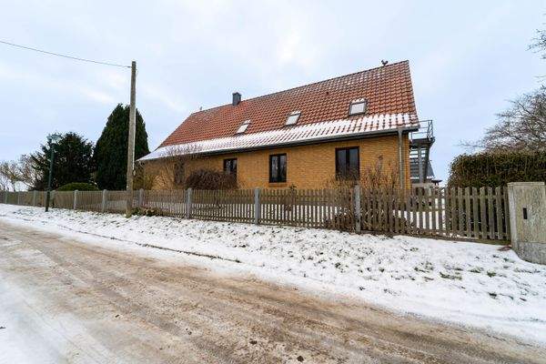 Hausansicht Straßenseite