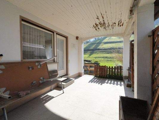 Überdachte Terrasse