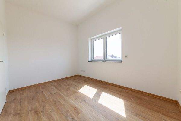 Schlafzimmer 2 von 2