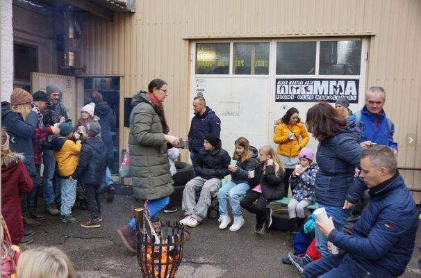 Eingang Außen Halle