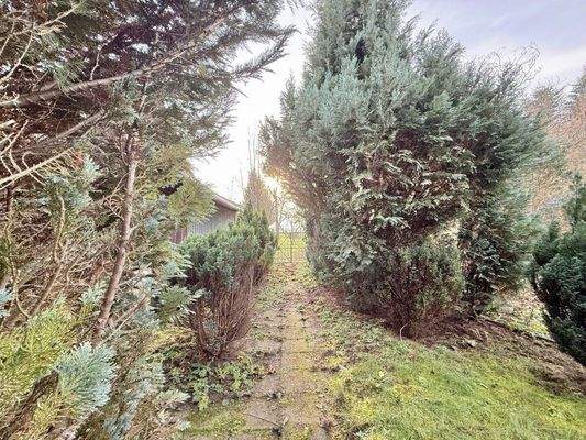 mittlere Grundstücksansicht