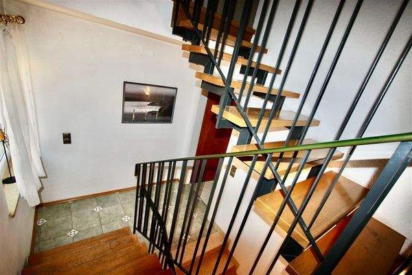 Treppe vom OG ins DG