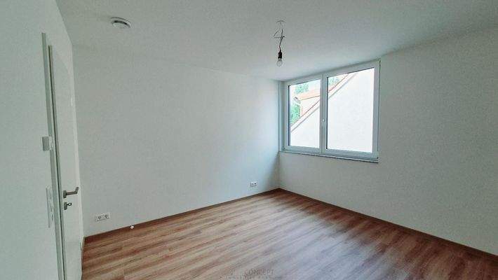 WE9 DG Masionette mittleres Schlafzimmer 4.OG