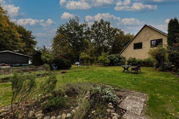 Rückansicht mit Garten