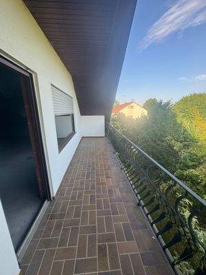 Dachgeschoss- Balkon