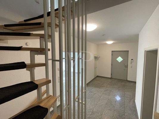 Treppe von der Diele ins 1. OG