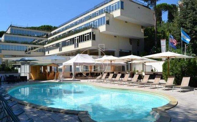 Renoviertes Resort in modernem Stil