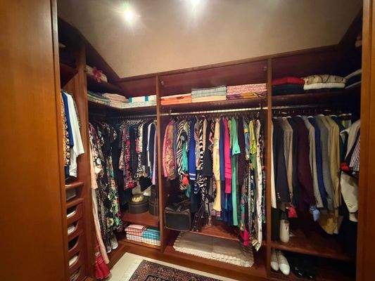 begehbarer Kleiderschrank