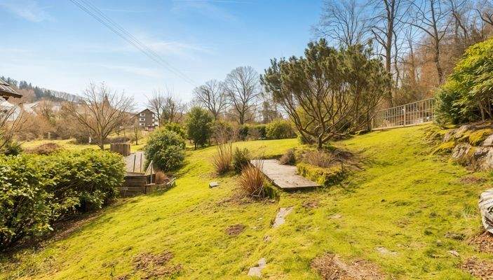 Garten - (KI generiert)