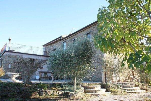 Das Haupthaus von der Ostseite