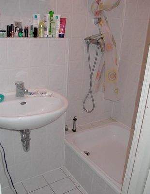 Bad mit Dusche.jpg