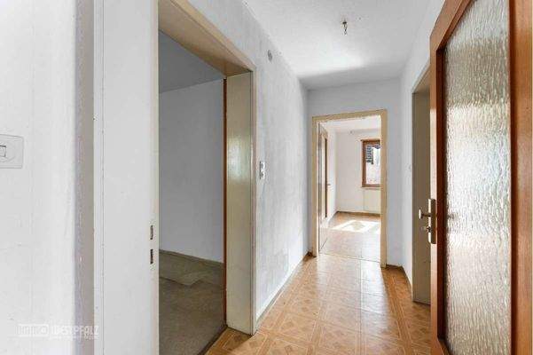 2ZKB EG Wohnung Flur