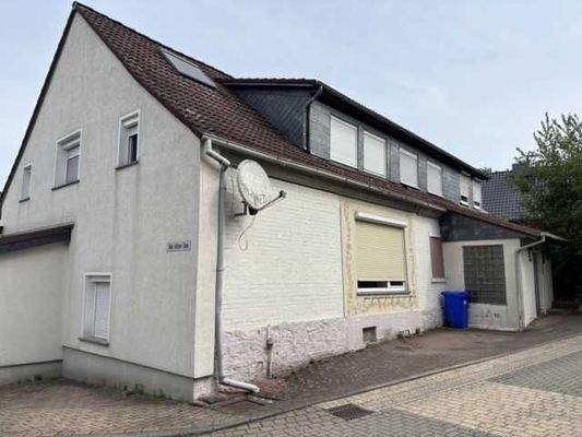 Eingang Hauptgebäude