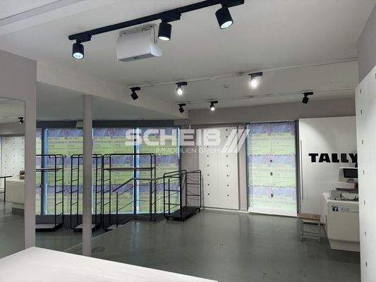 großzügige Fläche