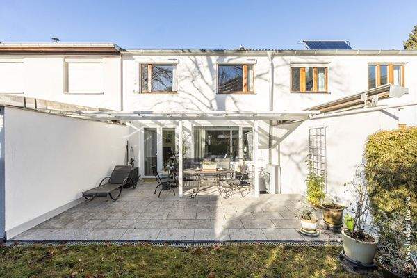 Südliche Hausansicht