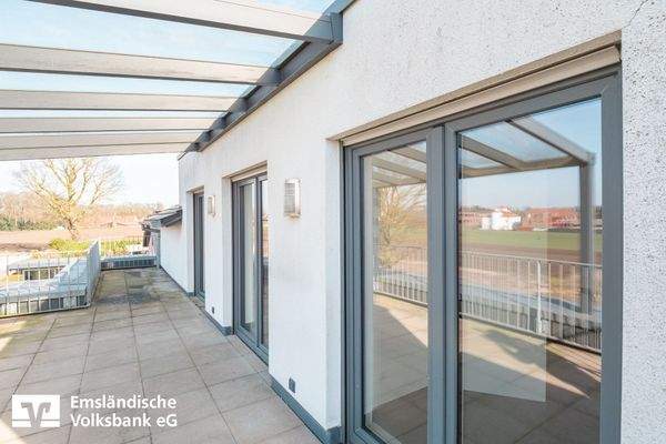 überdachter Terrassenbereich