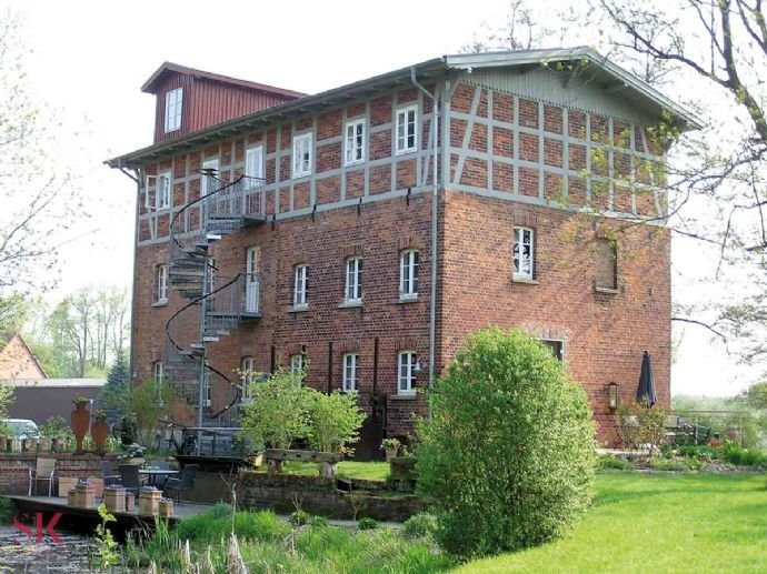 Historische Wassermühle aus dem Jahr