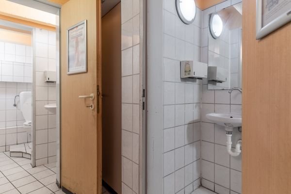 WC